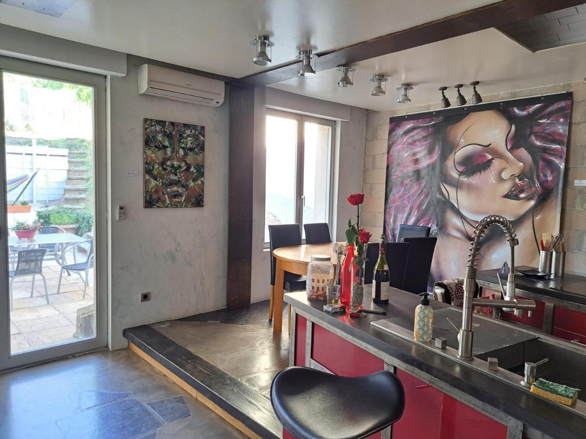 L'Appartement - Chambre Avec Salle De Bains Et Wc Dans Une Galerie D'Art Montbeliard Ngoại thất bức ảnh
